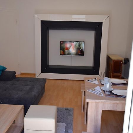 Apartment Ostendplatz Stuttgart Exterior photo
