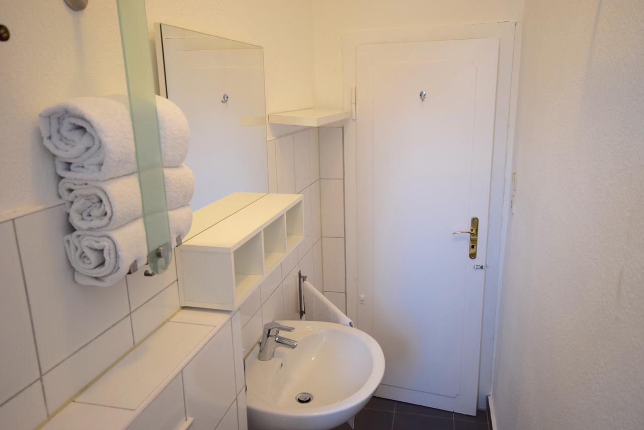 Apartment Ostendplatz Stuttgart Exterior photo